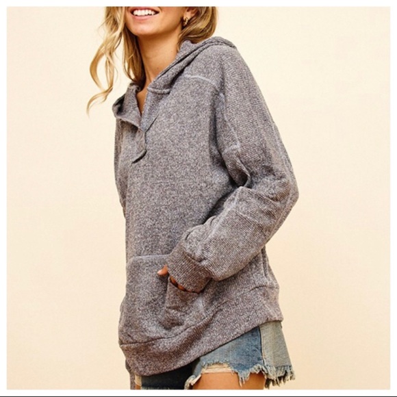 #14 ✨FAVORITE ✨Fabulous stylish Kangaroo Pocket Hoodie - Picture 4 of 7